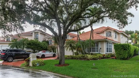 11815 Highland Place Coral Springs FL 33071