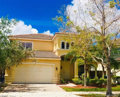 20758 SW 90th Place Cutler Bay FL 33189