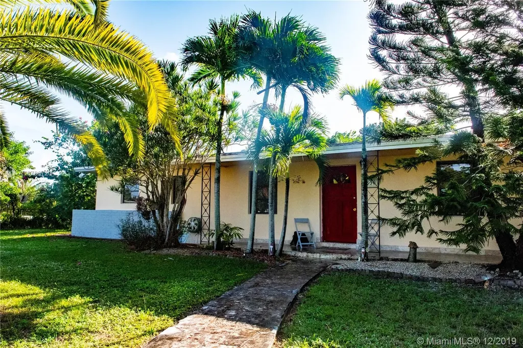 9536 SW 166th Terrace Miami FL 33157