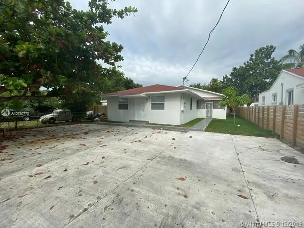 547 NW 93rd Street Miami FL 33150