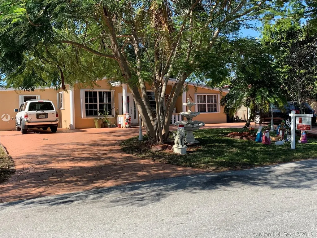 1820 N 62nd Avenue Hollywood FL 33024