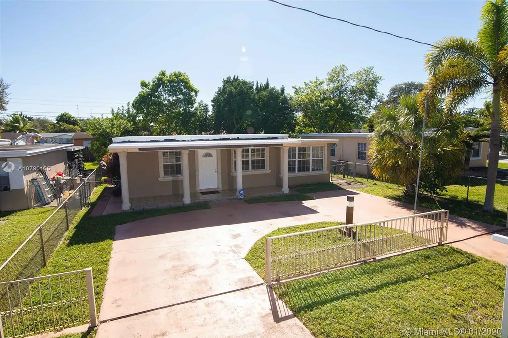 6350 Rodman Street Hollywood FL 33023