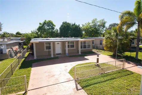 6350 Rodman Street Hollywood FL 33023
