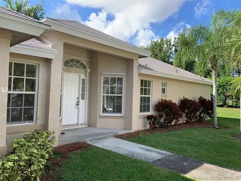 1915 SE 5th Terrace Homestead FL 33033