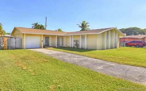 19515 SW 98th Avenue Cutler Bay FL 33157