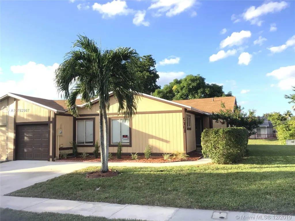 9761 W Elm Lane Miramar FL 33025