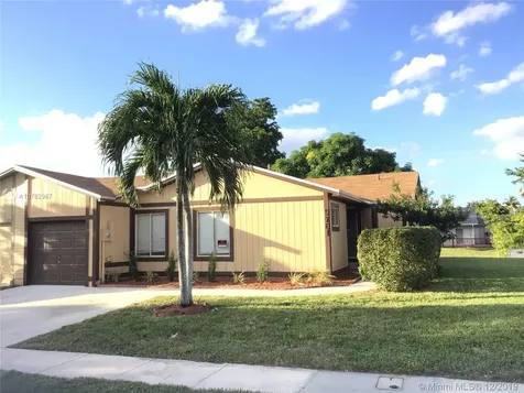 9761 W Elm Lane Miramar FL 33025