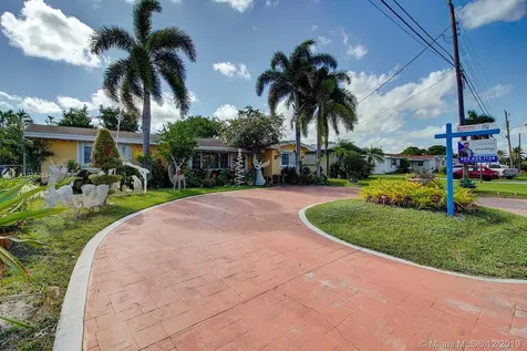7920 NW 14th Street Pembroke Pines FL 33024