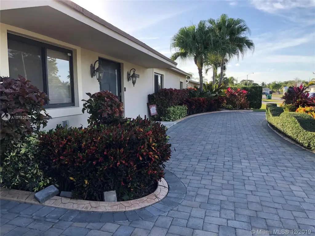 10800 SW 62nd Terrace Miami FL 33173