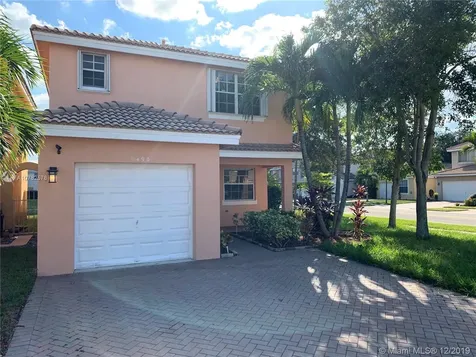 9490 NW 55th Street Sunrise FL 33351