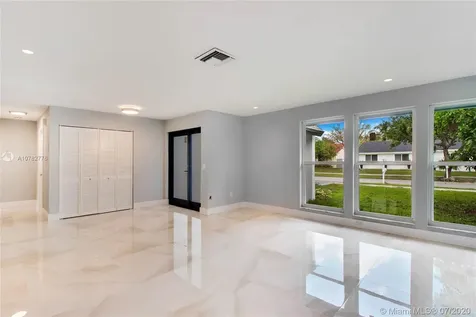 9334 SW 170th Lane Palmetto Bay FL 33157