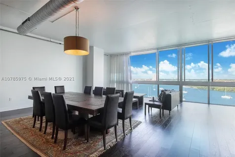 7934 West Drive North Bay Village FL 33141