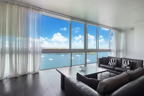 7934 West Drive North Bay Village FL 33141