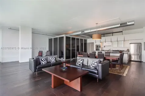 7934 West Drive North Bay Village FL 33141