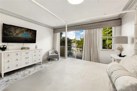 3709 NE 214th Street Aventura FL 33180