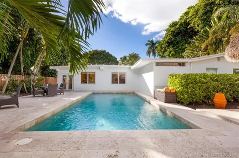 7853 SW 68th Avenue South Miami FL 33143