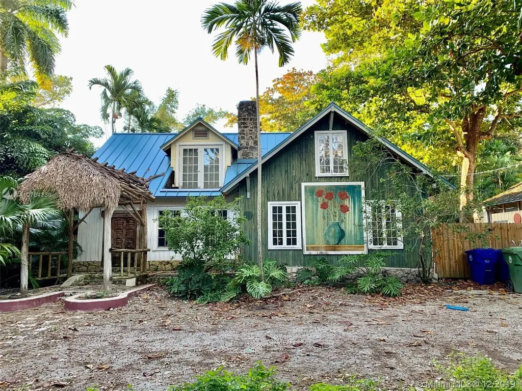 3663 Avocado Avenue Miami FL 33133