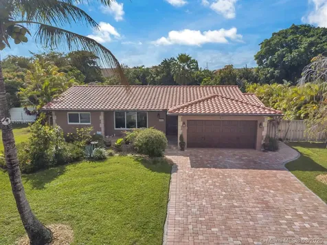3800 NW 104th Avenue Coral Springs FL 33065