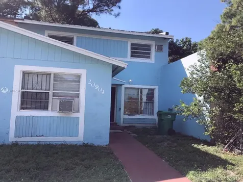 20904 NW 39th Avenue Miami Gardens FL 33055