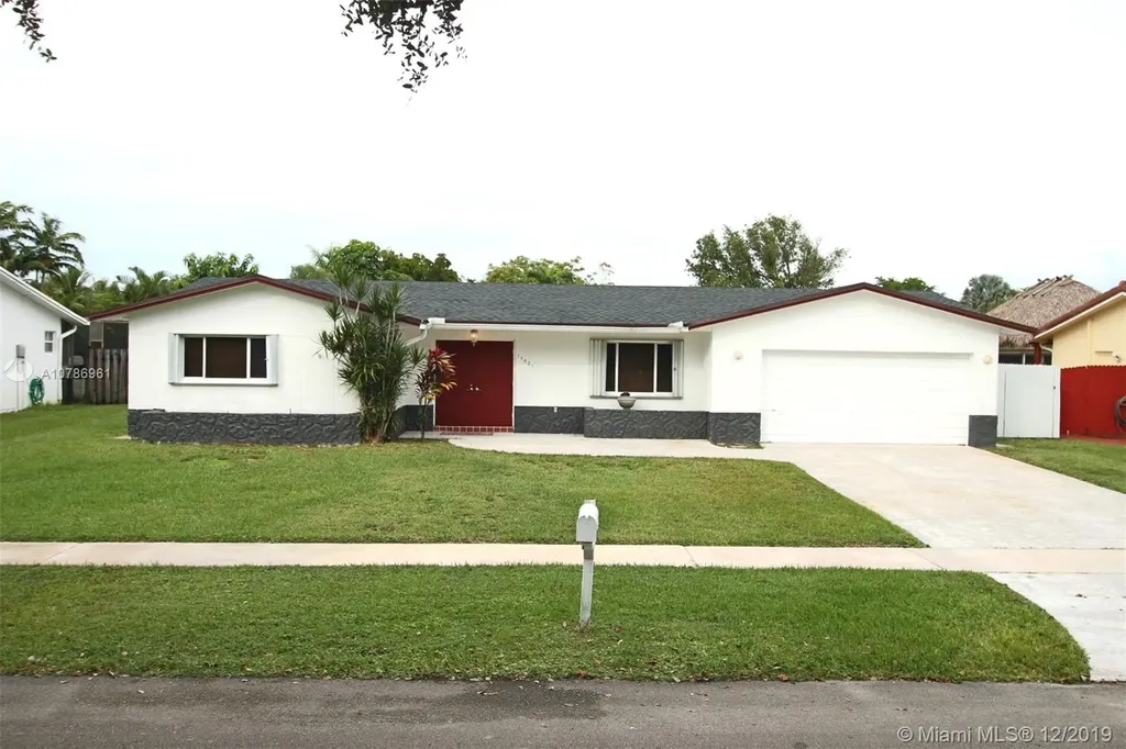 11521 Taft Street Pembroke Pines FL 33026