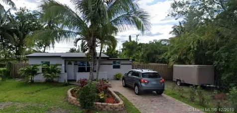 827 S 63rd Avenue Hollywood FL 33023