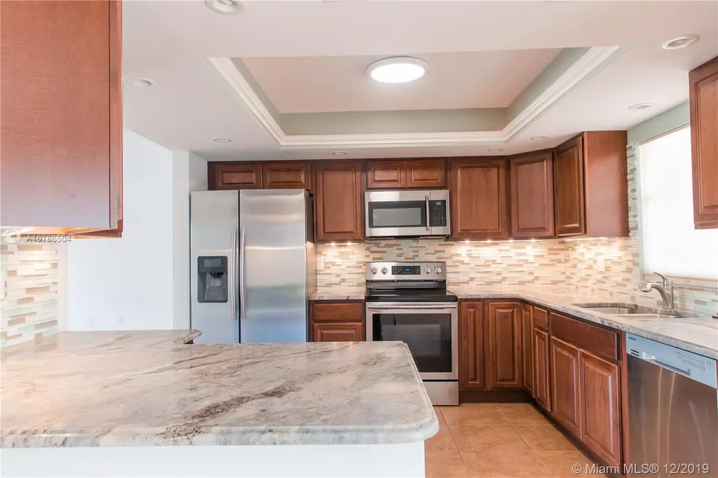 4800 18th C S Naples FL 34116