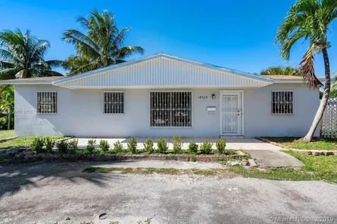 18520 NW 47th Avenue Miami Gardens FL 33055