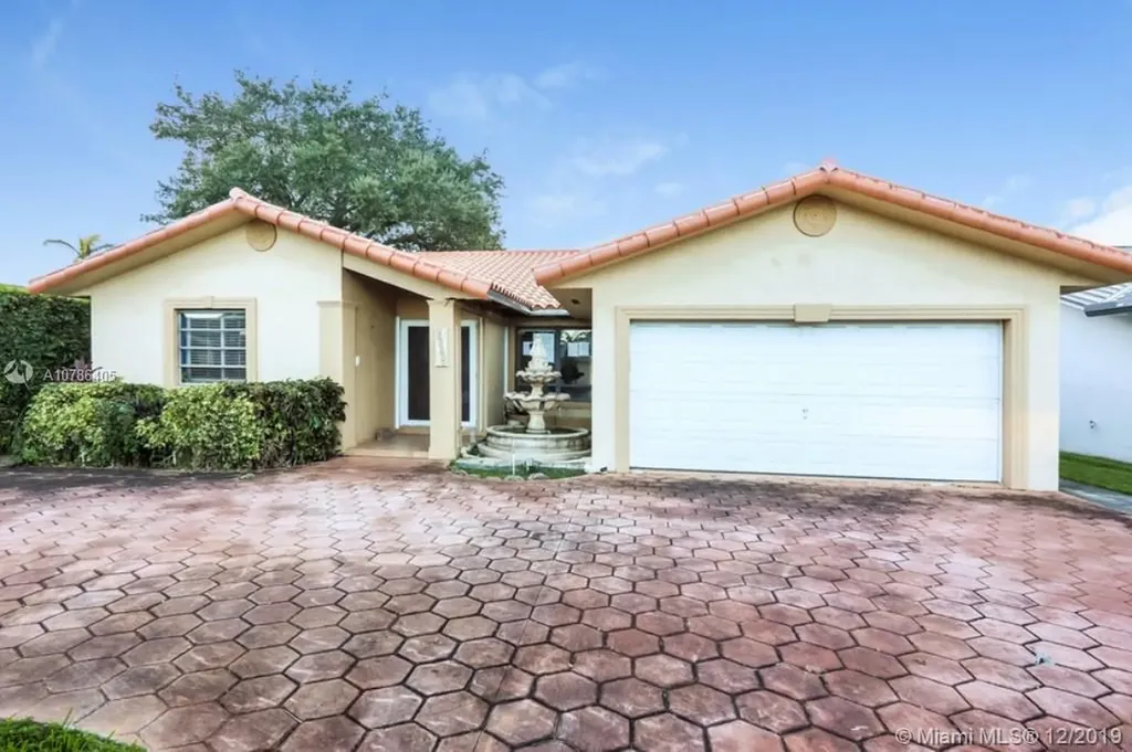 2720 SW 114th Avenue Miami FL 33165
