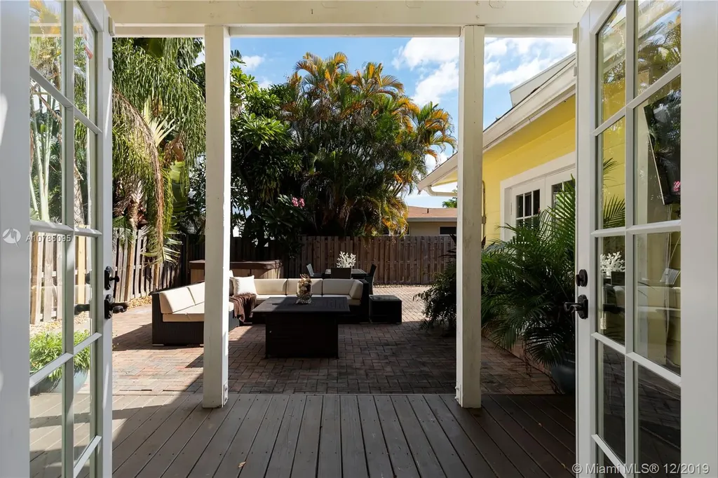 2400 NE 19th Avenue Wilton Manors FL 33305