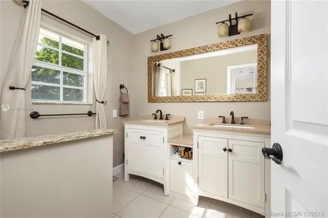 2400 NE 19th Avenue Wilton Manors FL 33305