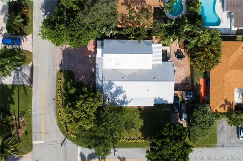 2400 NE 19th Avenue Wilton Manors FL 33305