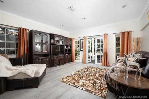 2400 NE 19th Avenue Wilton Manors FL 33305