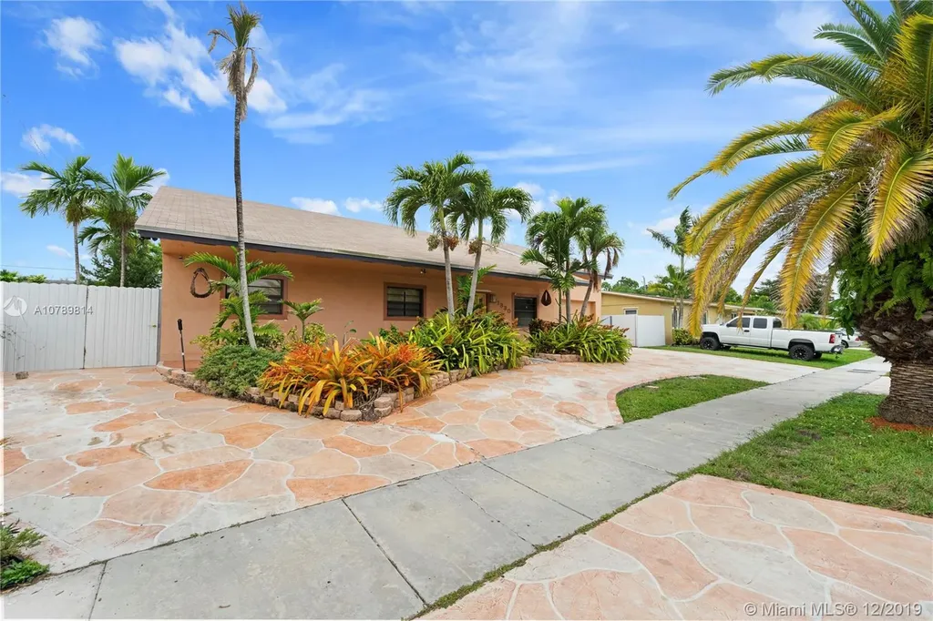 21330 SW 101st Avenue Cutler Bay FL 33189