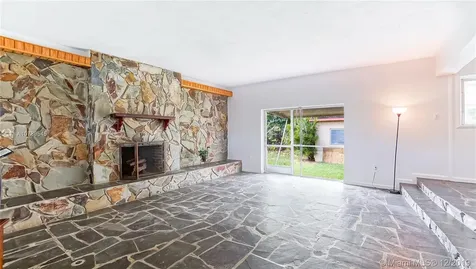 8440 SW 34th Terrace Miami FL 33155