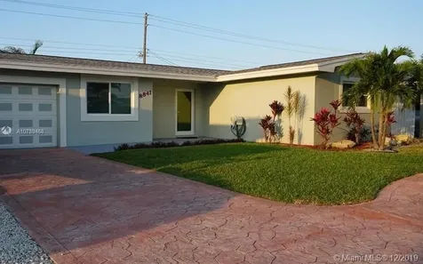8841 NW 15th Court Pembroke Pines FL 33024
