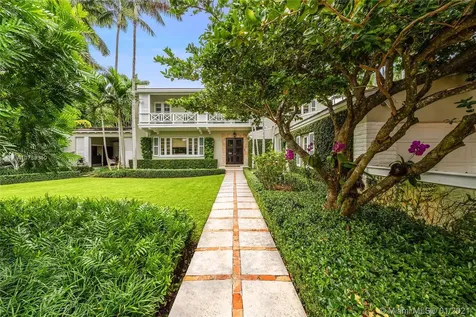 2526 Lake Avenue Miami Beach FL 33140