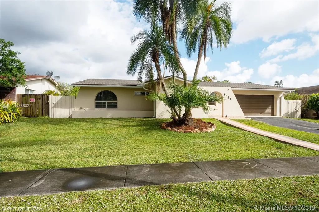 1621 NW 122nd Avenue Pembroke Pines FL 33026