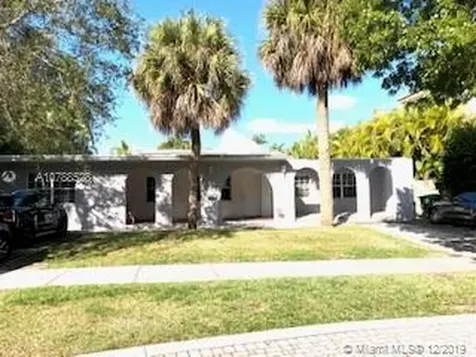 291 W Mashta Drive Key Biscayne FL 33149