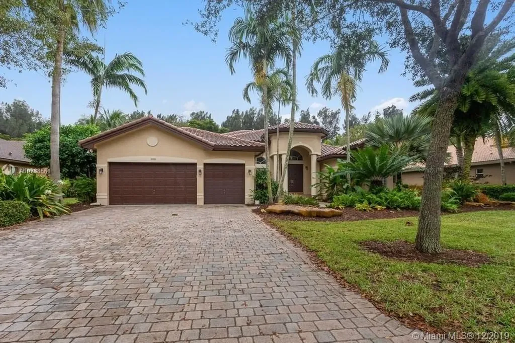 10180 S Lake Vista Circle Davie FL 33328