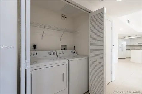 19501 W Country Club Drive Aventura FL 33180