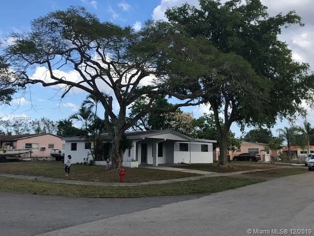 3556 SW 15th Street Fort Lauderdale FL 33312