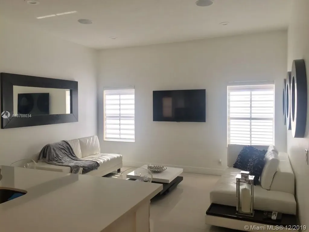 1295 Chinaberry Drive Weston FL 33327