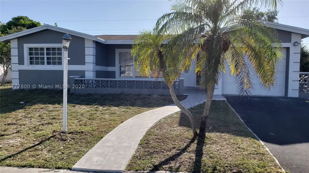 3239 NW 35th Way Lauderdale Lakes FL 33309