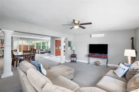 90 NE 133rd Street North Miami FL 33161