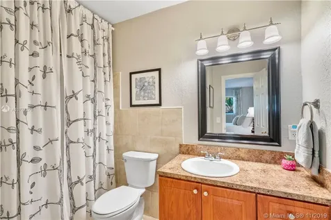 90 NE 133rd Street North Miami FL 33161