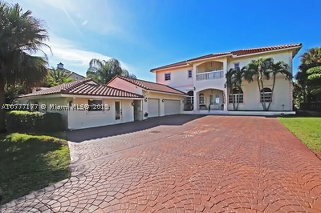 128 W Riverside Drive Jupiter FL 33469