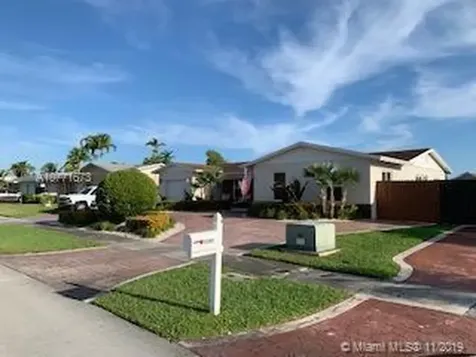 11581 SW 119th Place Road Miami FL 33186