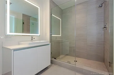 2960 NE 207 Aventura FL 33160