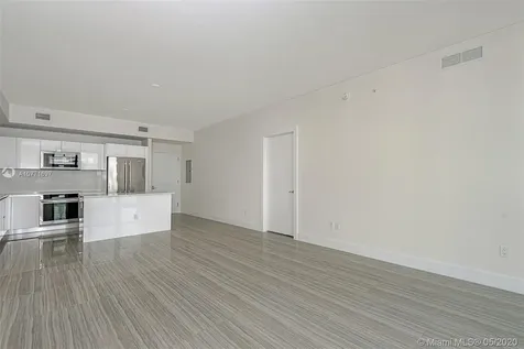 2960 NE 207 Aventura FL 33160