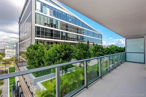 2960 NE 207 Aventura FL 33160
